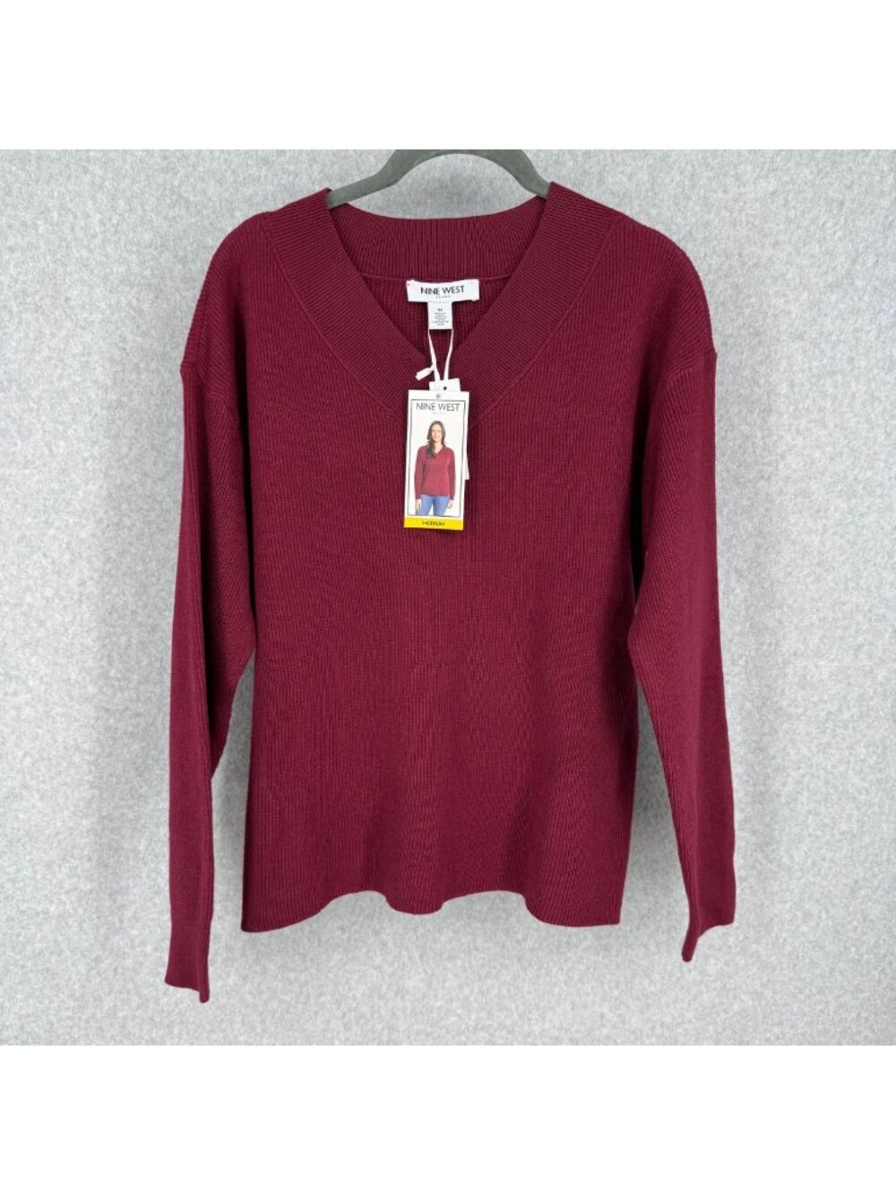 Nine West Womens Knit V Neck Sweater Size M Fig Red Casual Work Classic NEW